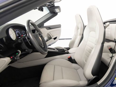 Certified 2023 Porsche 911 Carrera 4 GTS AWD/4WD image 18