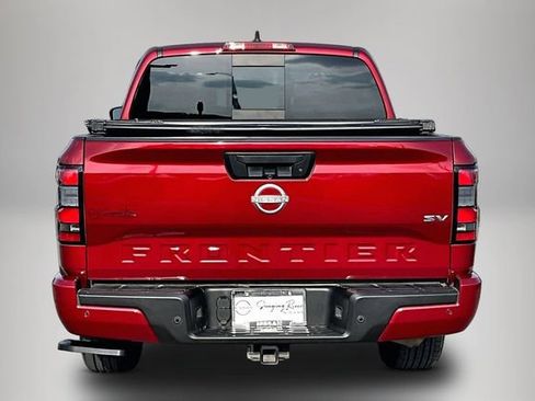 Used 2023 Nissan Frontier SV w/ SV Convenience Package image 3