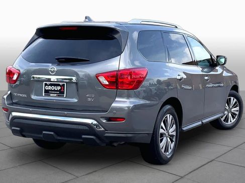 Used 2020 Nissan Pathfinder SV AWD/4WD image 11