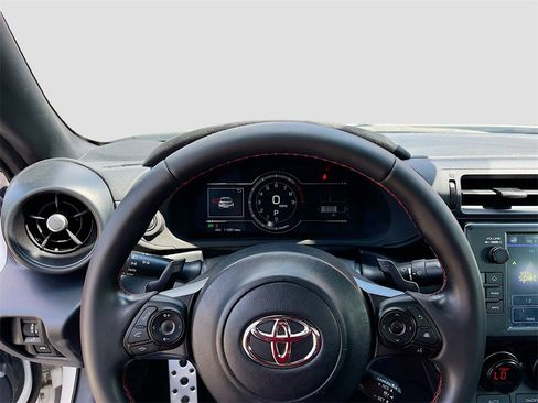 Used 2024 Toyota GR86 TRUENO Edition image 11