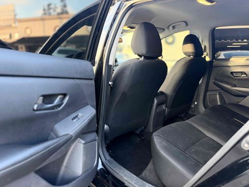 Used 2025 Nissan Sentra S FWD image 16