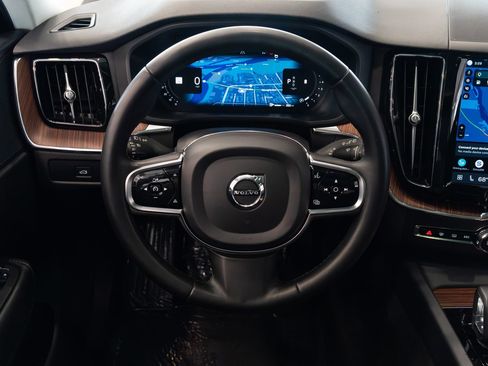 Used 2023 Volvo XC60 B5 Plus w/ Protection Package Premier AWD/4WD image 12