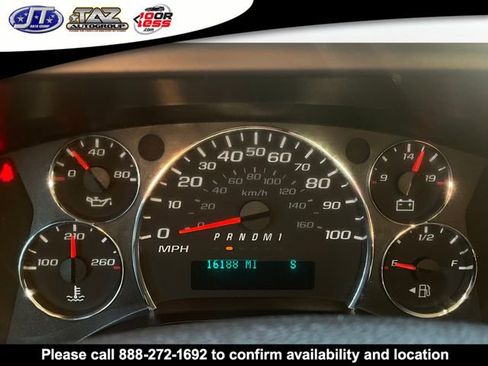 Used 2017 Chevrolet Express 3500 LT w/ LT Preferred Equipment Group image 16