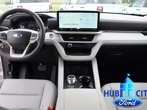 New 2026 Ford Explorer Active w/ Active Comfort Package RWD image 12