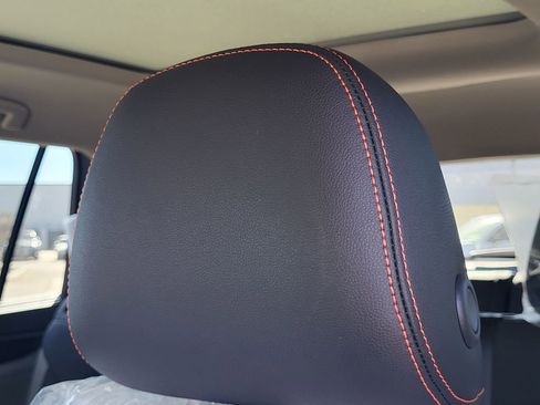 New 2026 Volkswagen Atlas Peak Edition image 11