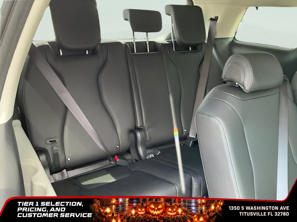 Used 2024 Kia Carnival EX FWD image 17