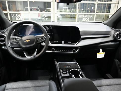 New 2026 Chevrolet Equinox LT w/ Convenience Package II image 12