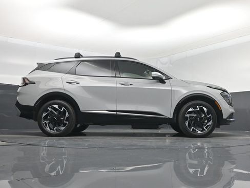 Certified 2025 Kia Sportage SX AWD/4WD image 16