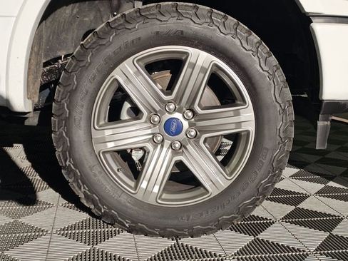 Used 2018 Ford F150 XLT w/ Equipment Group 302A Luxury image 9