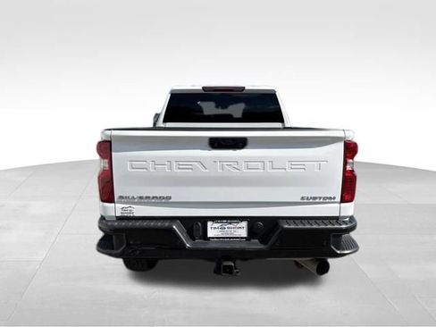 Used 2024 Chevrolet Silverado 2500 Custom w/ Custom Value Package AWD/4WD image 10