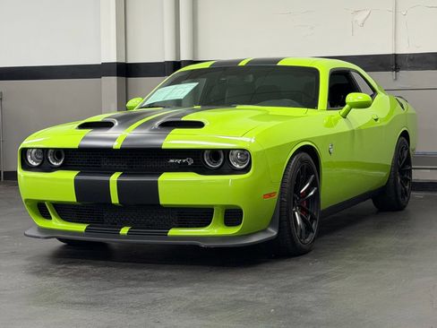 Used 2023 Dodge Challenger SRT Hellcat RWD image 6