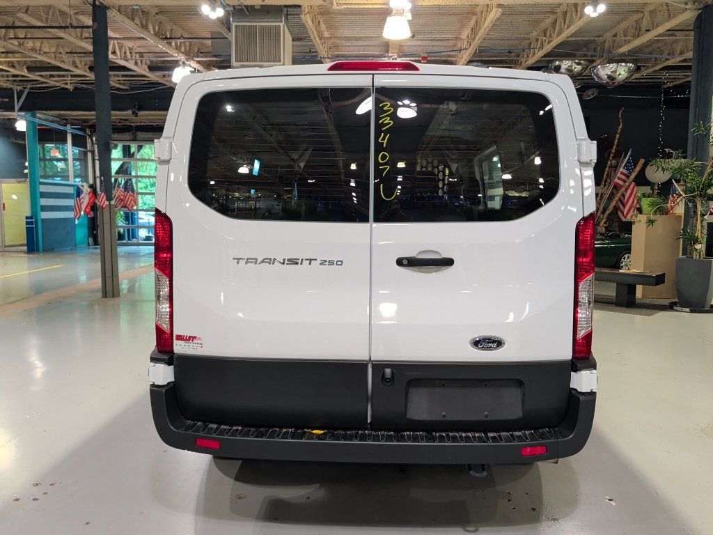 Used 2025 Ford Transit 250 Low Roof w/ Exterior Upgrade Package RWD image 9
