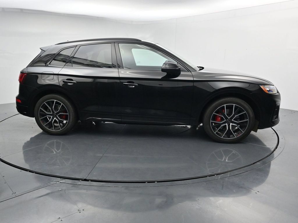 Used 2024 Audi SQ5 Premium Plus AWD/4WD image 9