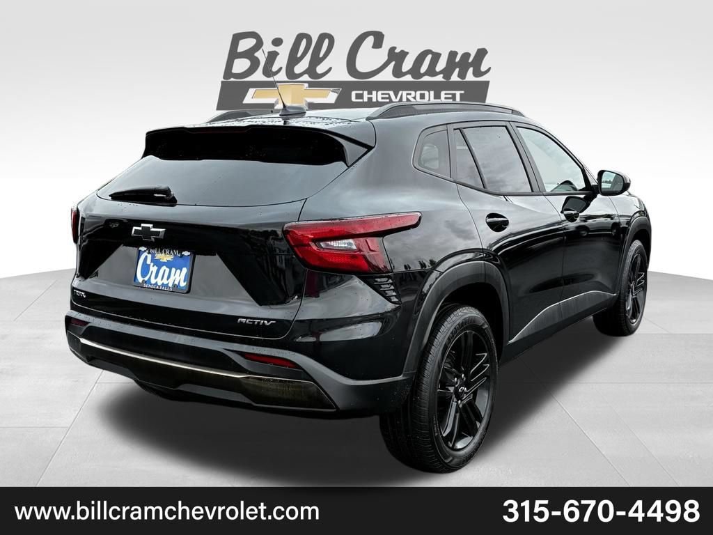Used 2024 Chevrolet Trax ACTIV w/ Sunroof Package FWD image 35