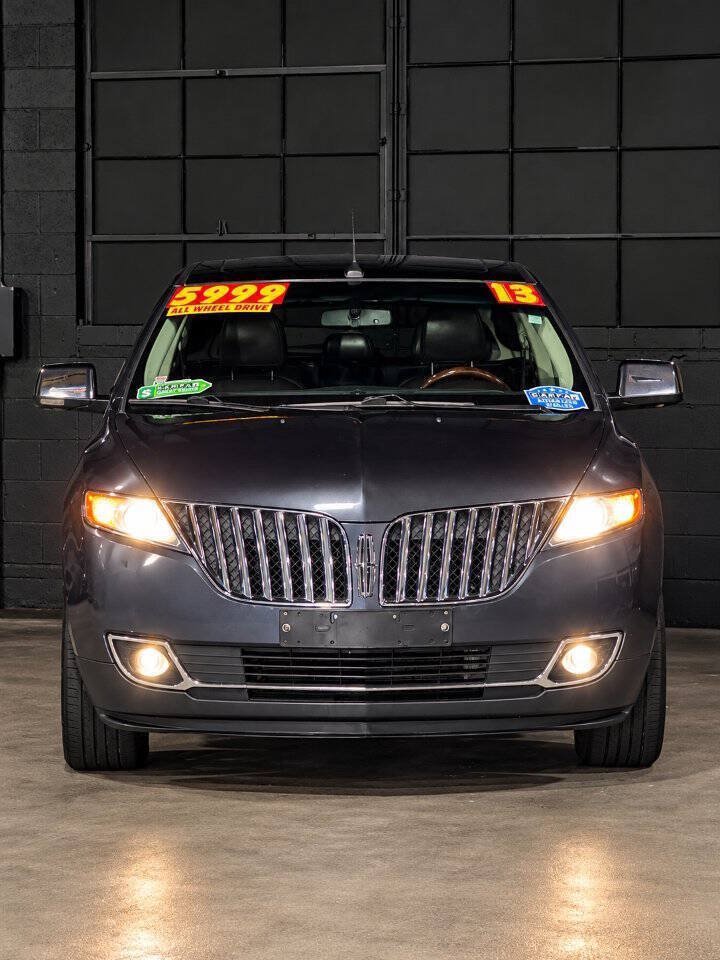 Used 2013 Lincoln MKX AWD image 2