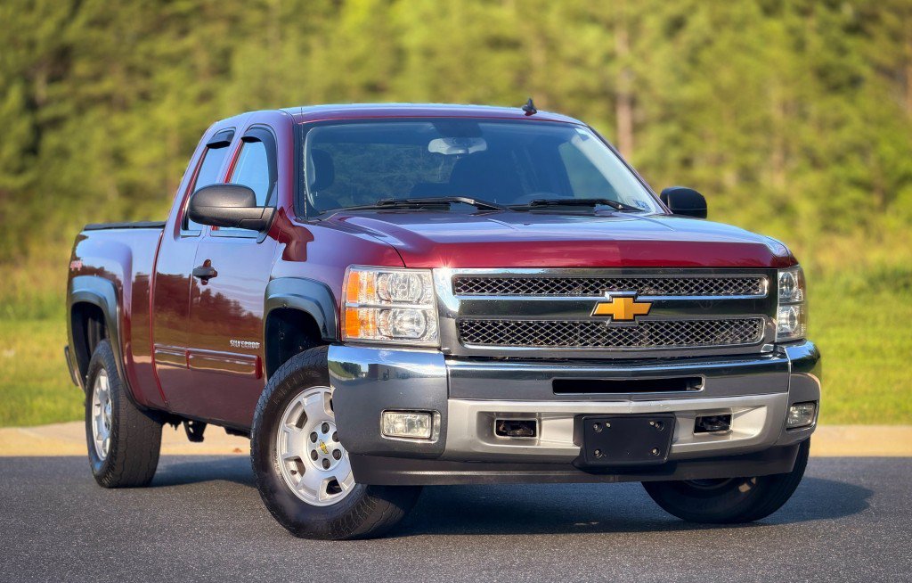 Used 2013 Chevrolet Silverado 1500 LT w/ All-Star Edition AWD/4WD image 5