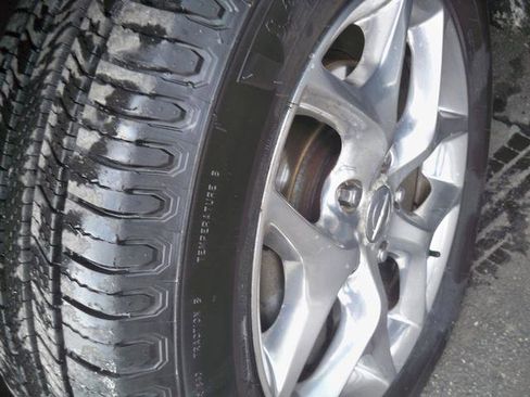 Used 2017 Chrysler Pacifica Touring-L Plus w/ Tire & Wheel Group image 10