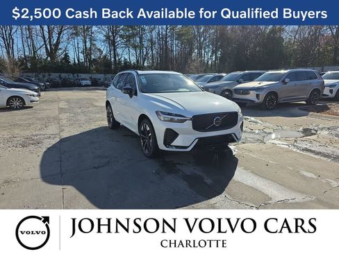 New 2026 Volvo XC60 B5 Ultra w/ Protection Package Premier image 3
