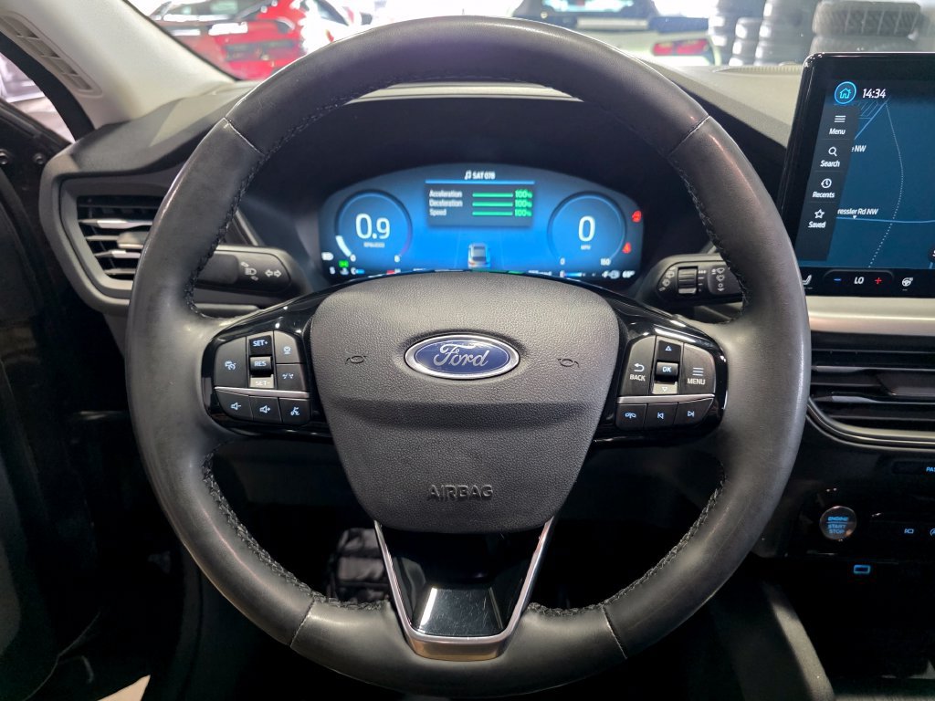 Used 2023 Ford Escape Active w/ Tech Pack #2 AWD/4WD image 9