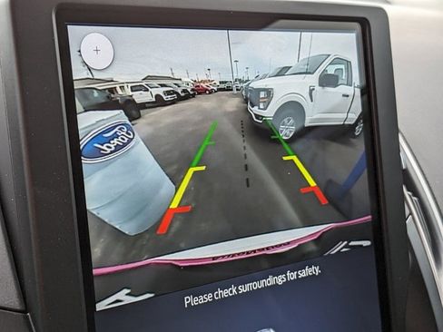 New 2024 Ford Edge SE w/ Black Appearance Package image 12