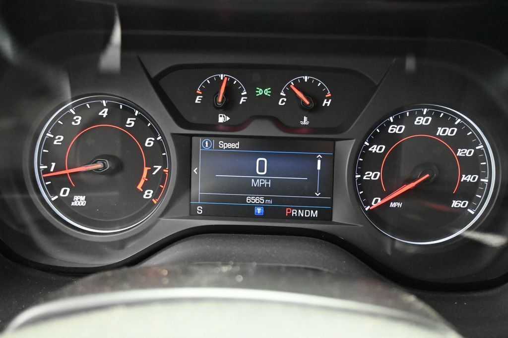 Used 2022 Chevrolet Camaro LT RWD image 16