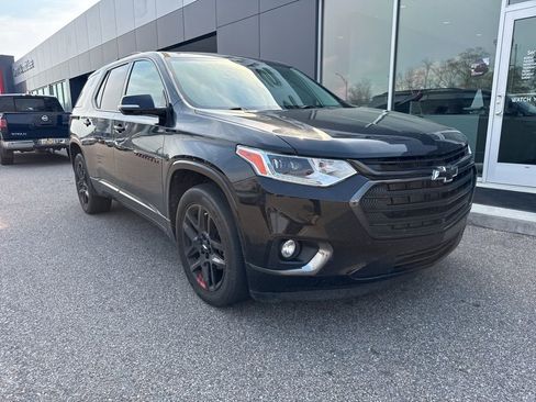 Used 2020 Chevrolet Traverse Premier w/ Redline Edition image 3