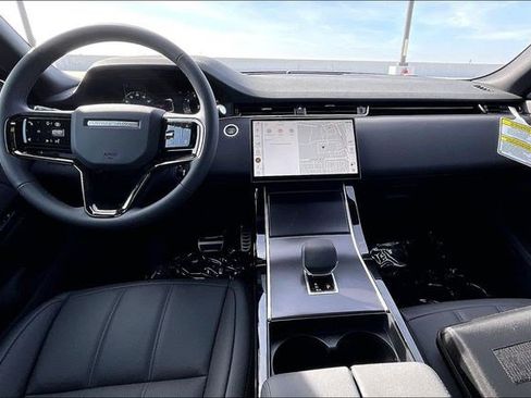 New 2026 Land Rover Range Rover Evoque Dynamic SE image 5