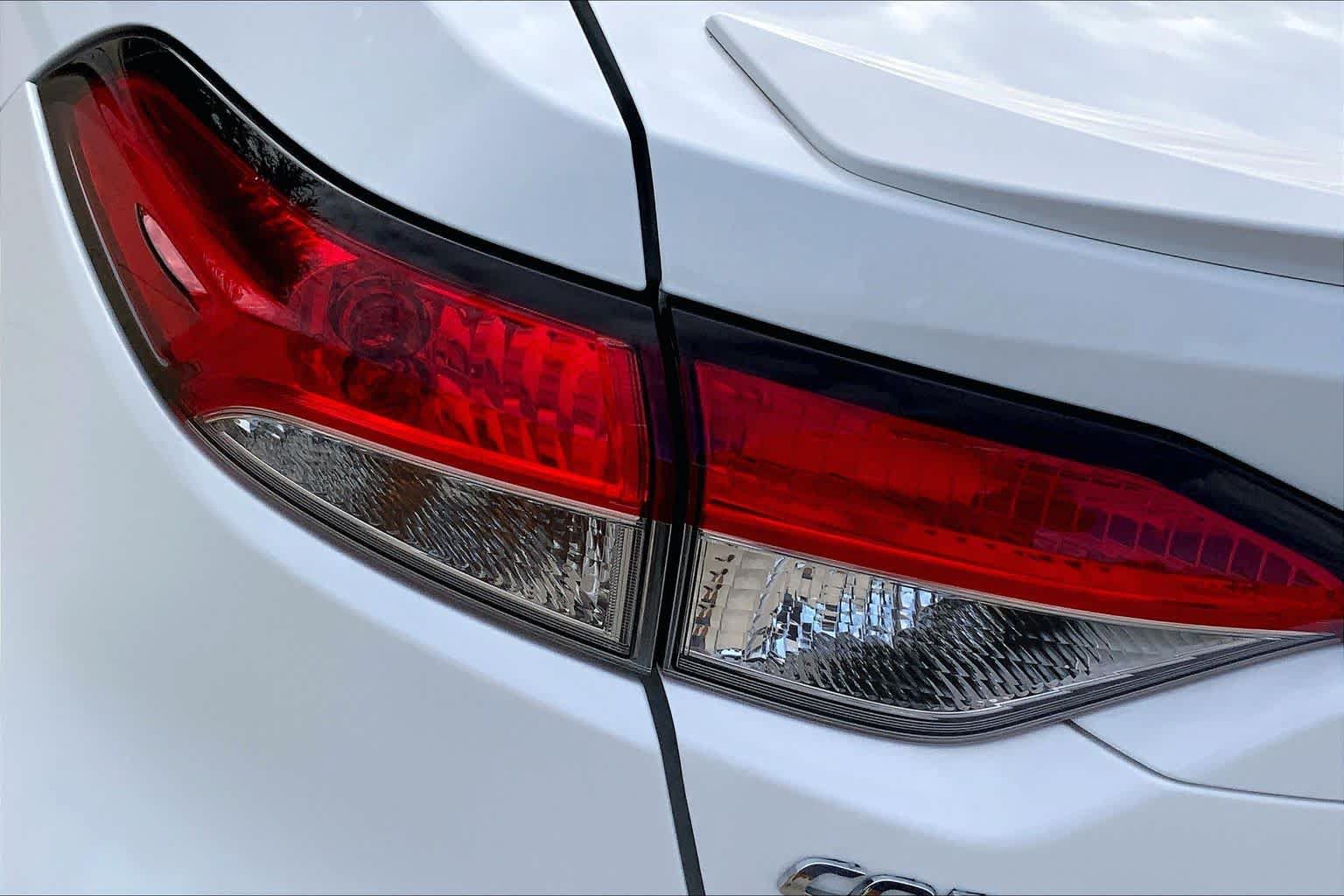 Used 2021 Toyota Corolla SE FWD image 27