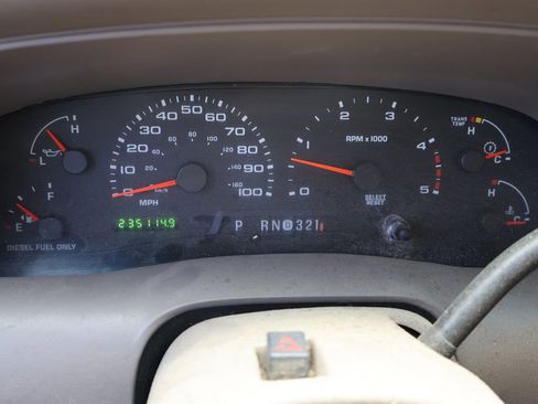 Used 2004 Ford F250 King Ranch image 2