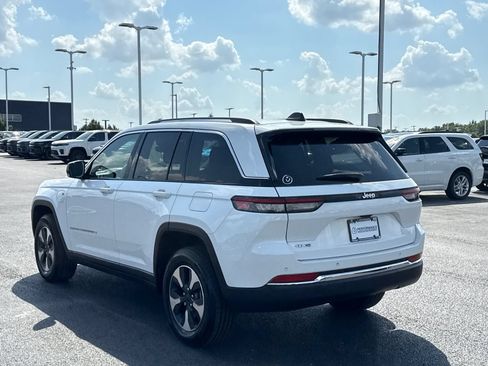 Used 2022 Jeep Grand Cherokee Limited 4xe AWD/4WD image 5