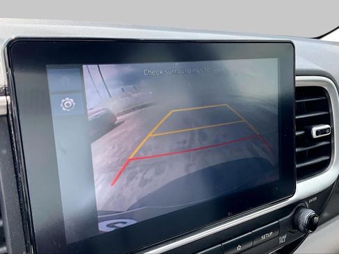 Used 2023 Hyundai Venue SEL FWD image 27