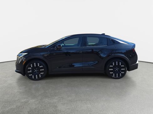 New 2026 Nissan Leaf Platinum+ w/ Floor Mat Package (Platinum+) image 8