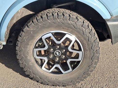 Used 2023 Ford Bronco Outer Banks image 8