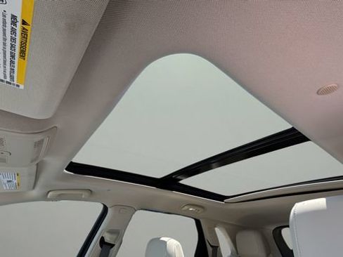 Used 2025 Cadillac XT5 Premium Luxury w/ Technology Package FWD image 19