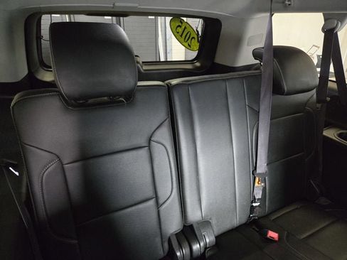 Used 2015 GMC Yukon XL SLT w/ Open Road Package image 11