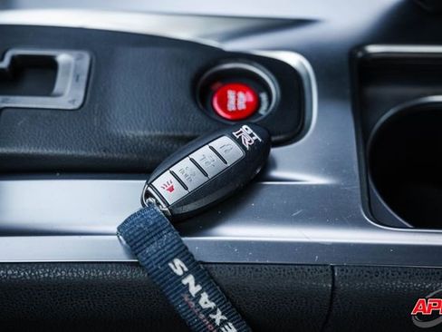 Used 2009 Nissan GT-R Premium AWD/4WD image 92