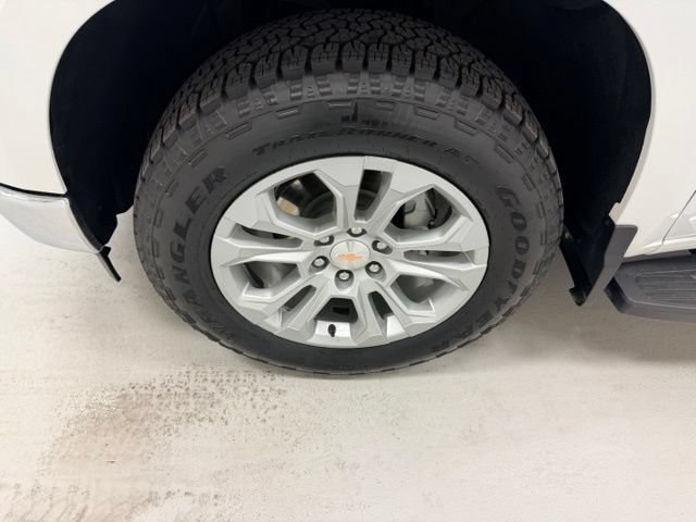 Certified 2025 Chevrolet Silverado 1500 LTZ AWD/4WD image 19