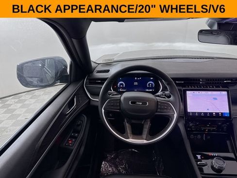 New 2025 Jeep Grand Cherokee L Limited w/ Black Appearance Package AWD/4WD image 23