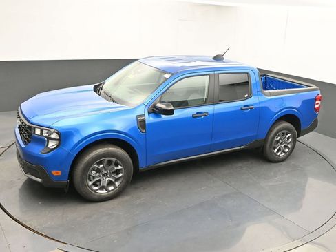 New 2025 Ford Maverick XLT w/ XLT Luxury Package image 37