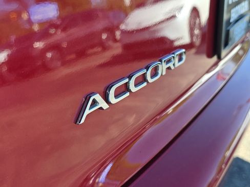 Used 2023 Honda Accord Touring image 7