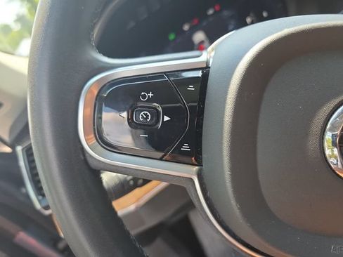 Used 2023 Volvo XC90 B6 Plus AWD/4WD image 21