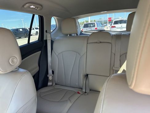 Used 2020 Buick Envision Essence FWD image 7