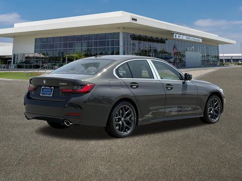 New 2026 BMW 330i Sedan RWD image 10