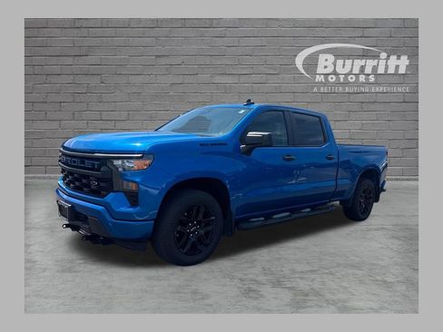 Used 2022 Chevrolet Silverado 1500 Custom w/ LPO, Dark Essentials Package AWD/4WD image 1
