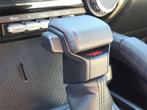 Used 2025 Toyota Tacoma TRD Sport image 25