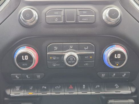 Used 2021 GMC Sierra 2500 AT4 w/ AT4 Premium Plus Package image 17