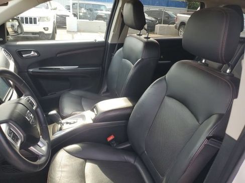 Used 2019 Dodge Journey GT w/ Nav & Sun Group AWD/4WD image 7