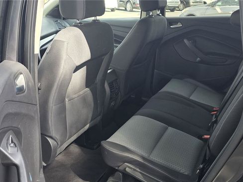 Used 2017 Ford Escape SE FWD image 13