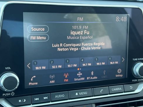 Used 2022 Nissan Altima 2.5 SV image 18