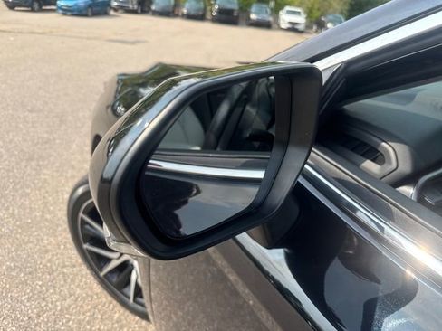 Used 2024 Toyota Camry SE image 21